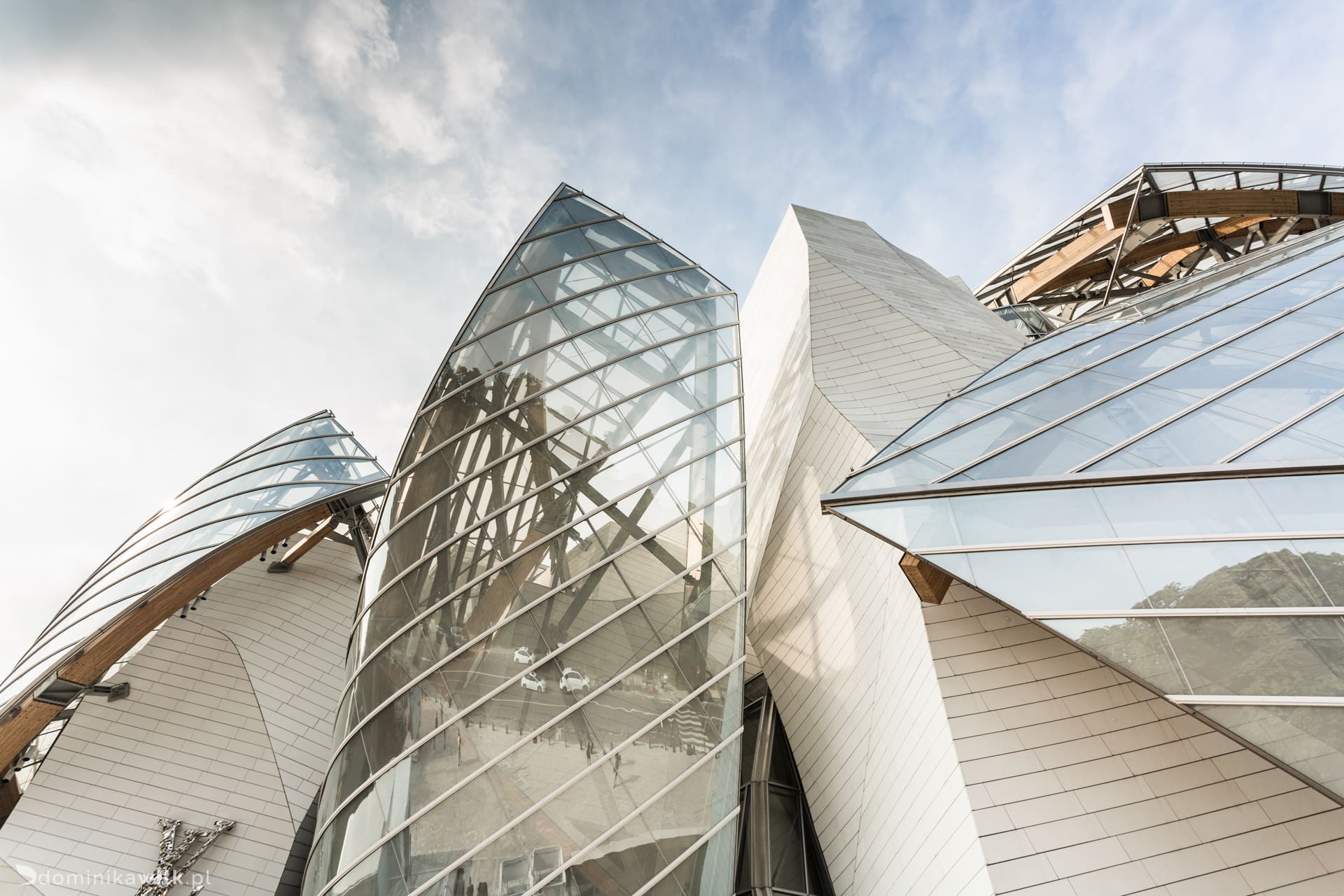 A cloud of glass in the Bois de Boulogne: the Louis Vuitton